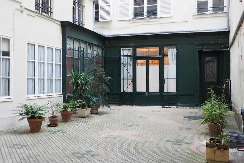 Palais Royal Apartment Paříž