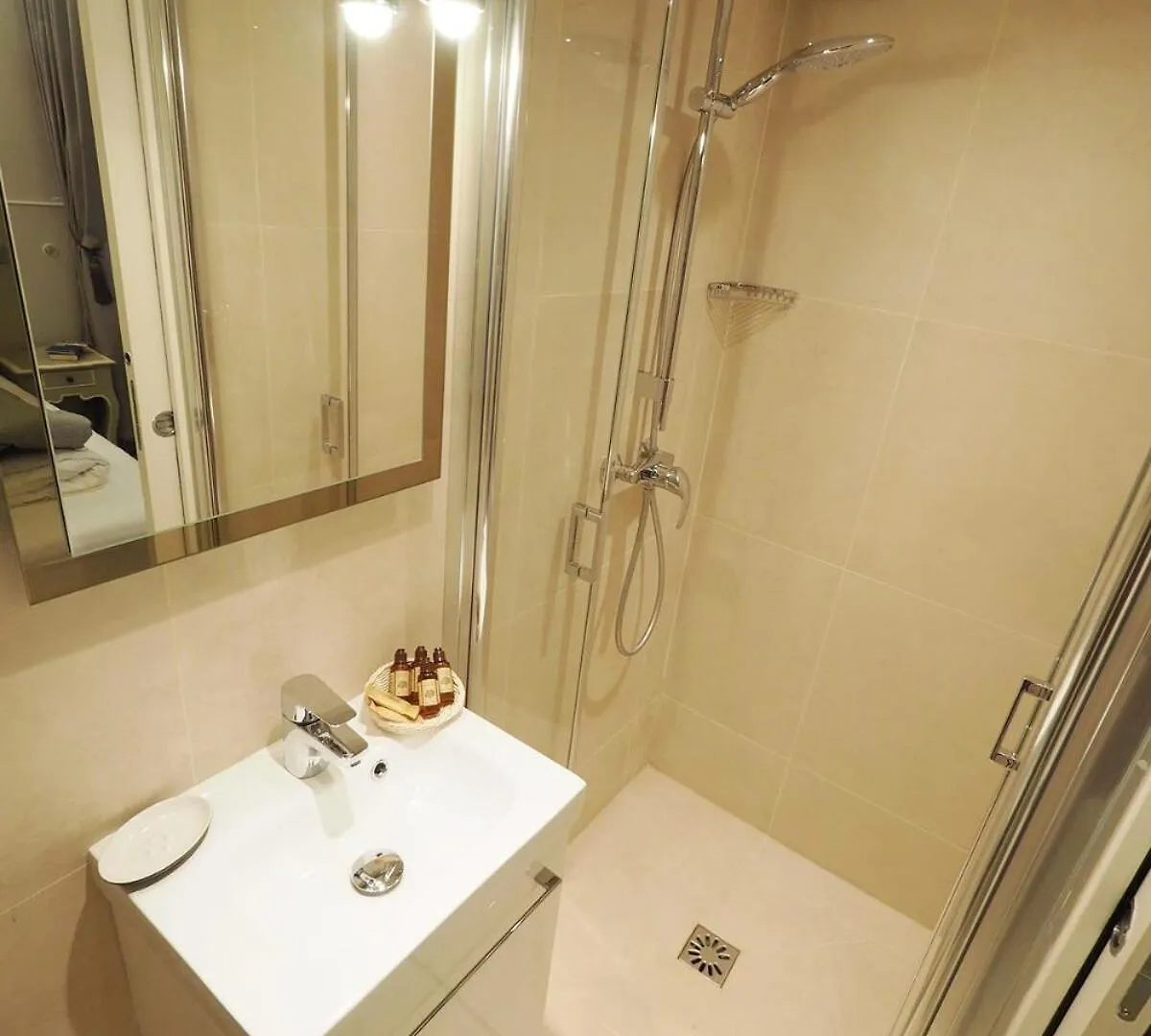 Palais Royal Apartment Paříž